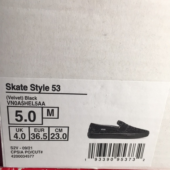 NWT Vans Skste Style 53 Classic Slip-Ons in Black Velvet Women’s 6.5 - Picture 9 of 10